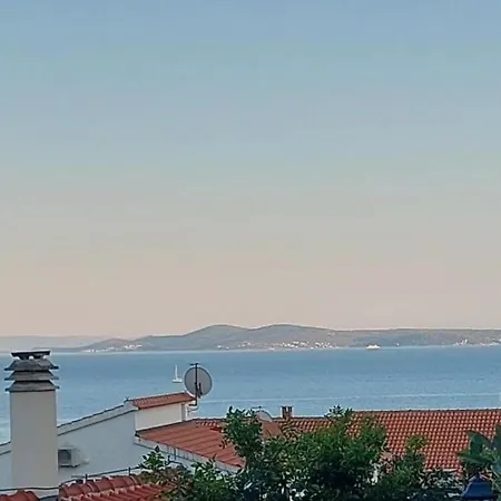 Apartment Lucija *